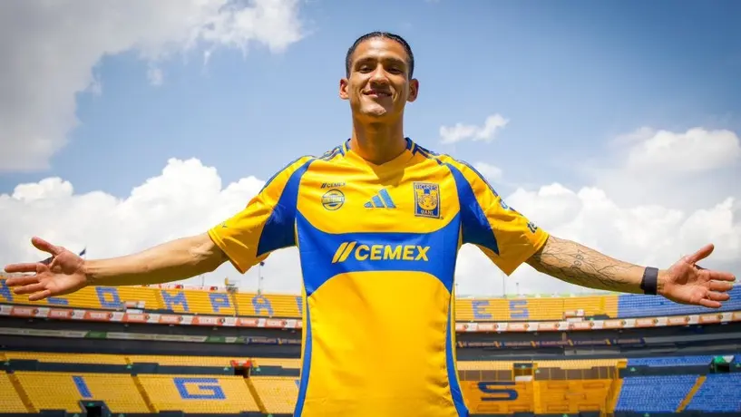 Pese a fichaje con Tigres, Uriel Antuna no pierde sueño de llegar a Europa