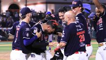 Tecos de Dos Laredo responde en casa al vencer a los Sultanes en el Juego 3