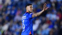 Canción de Carlos Salcedo se vuelve viral en redes sociales: “Soy la pesadilla de los delanteros”