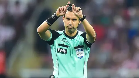 César Ramos Palazuelos será el único arbitro central mexicano en la Copa América