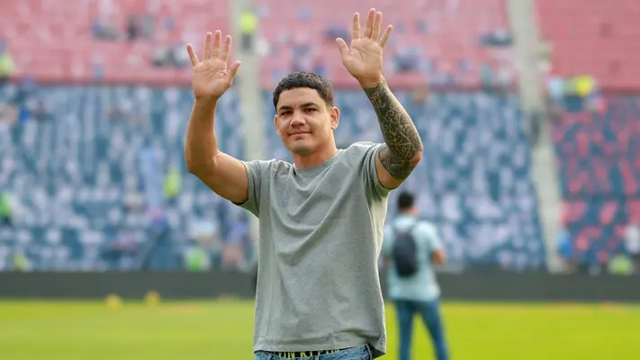 ¿Jugará? 'Toro' Fernández viajó con Cruz Azul para enfrentar la Leagues Cup