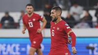 Nemanja Gudelj, de Serbia, le manda mensajito a Inglaterra previo a la Euro: 'Miedo a nadie'