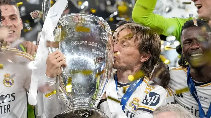 ¡Se queda! Luka Modric 'confirma' que seguirá con Real Madrid
