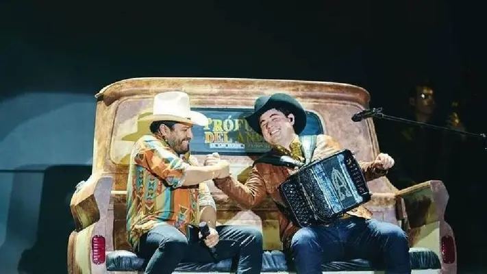 Julión Álvarez y Alfredo Olivas se presentarán en el Palenque de Metepec con su espectáculo "Prófugos del Anexo"
