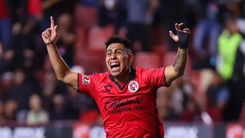 Efraín Álvarez presume tener de 'padre' a Zlatan: 'Me aconsejaba de todo, ve mis partidos'