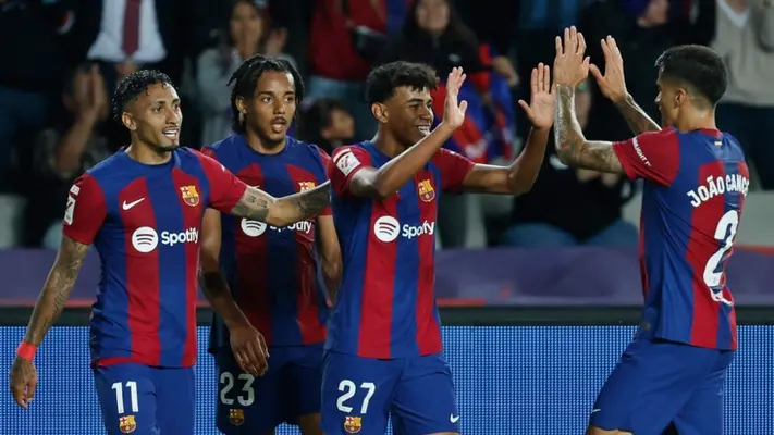 Lamine Yamal llega a 50 juegos y Xavi pide cuidar al futbolista diferencial de 16 años