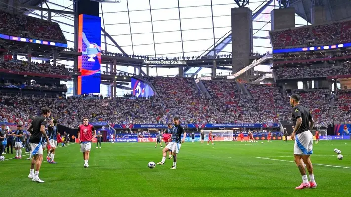 'Dibu' Martínez explota contra césped del Mercedes-Benz Stadium: "Era un desastre"