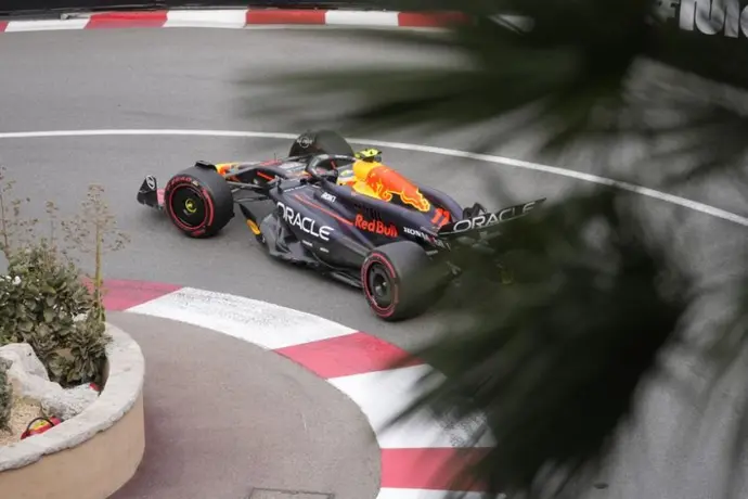 Checo Pérez comparte pesimismo de Verstappen en el Gran Premio de Mónaco: "Será difícil"
