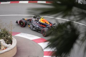 Checo Pérez comparte pesimismo de Verstappen en el Gran Premio de Mónaco: "Será difícil"