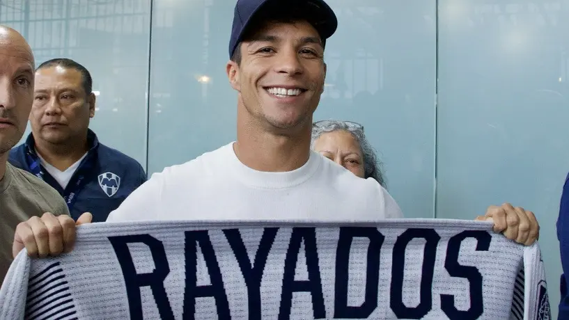 Óliver Torres revela cómo llegó a Rayados: “Canales en tres minutos me convenció”