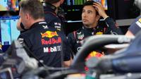Checo Pérez está enfocado en el Gran Premio de Mónaco, no en su contrato con Red Bull