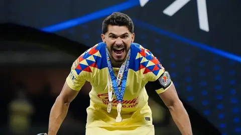 Henry Martín sobre el penalti contra Cruz Azul: 'Nosotros perdimos una Final con el VAR y no lloramos'