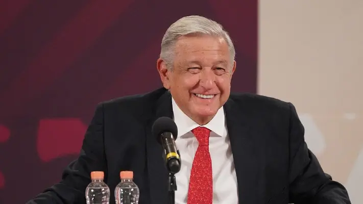 AMLO afirma que hay un equipo de la Liga MX con deuda al SAT