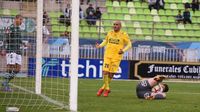 Humberto 'Chupete' Suazo sufrió grave lesión y se perderá el resto de la temporada