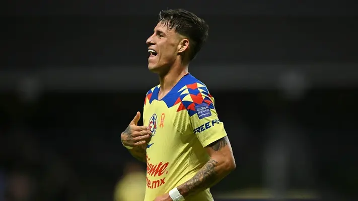 'Chicote' Calderón se burla de Chivas y canta 'Te deseo lo mejor' en festejo por el campeonato de América