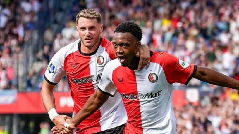 Feyenoord empata en su debut en la Eredivisie ante el Willem; Giménez jugó 72 minutos