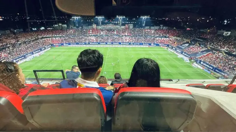 Atlético de San Luis se convierte en 'Cupido' y ayuda a aficionado a tener una cita