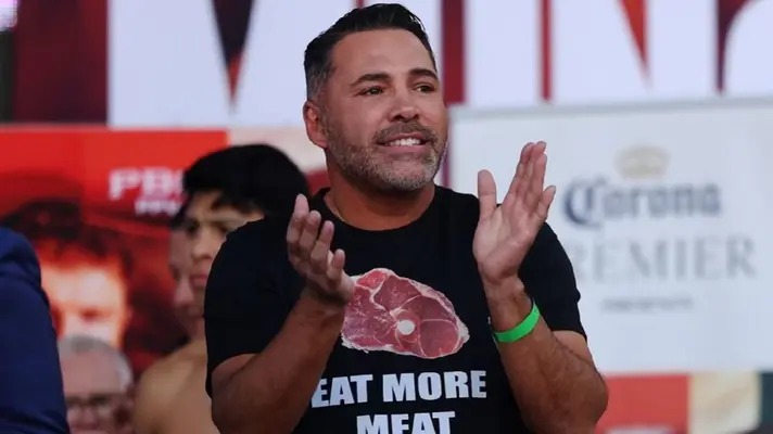 “Me llenaste los bolsillos por miedo a Benavidez”: Óscar de la Hoya payasea a Canelo Álvarez