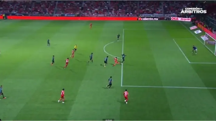 Revelan audios del VAR sobre el gol anulado a Alexis Vega entre Toluca vs Chivas