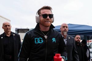 'Canelo' Álvarez apunta a estrenar canción hecha en la Academia en su pelea vs Berlanga