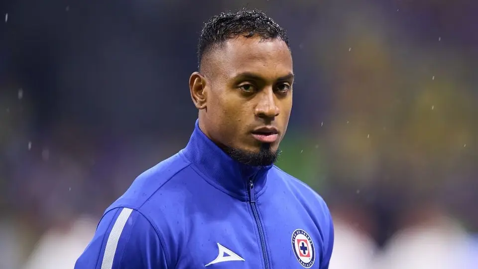 ¡Oficial! Cruz Azul renovó a Willer Ditta hasta 2028
