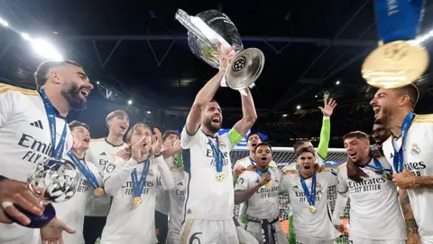 Florentino Pérez ya piensa en una nueva Champions: "Este es el punto de partida para la 16"