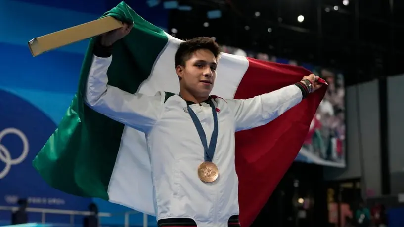 Osmar Olvera se une a selecta lista de mexicanos multimedallistas en unos mismos JJ.OO.