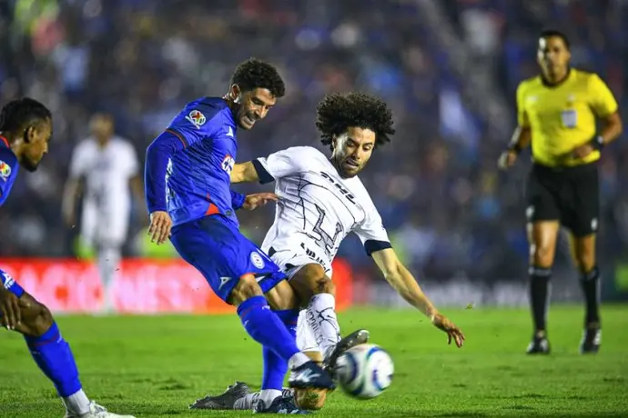 Cruz Azul sufre ante Pumas, pero avanza a Semifinales del Clausura 2024