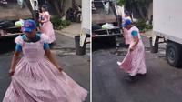 VIDEO: Trabajadores de limpieza salen a trabajar usando vestidos rosas y se viralizan