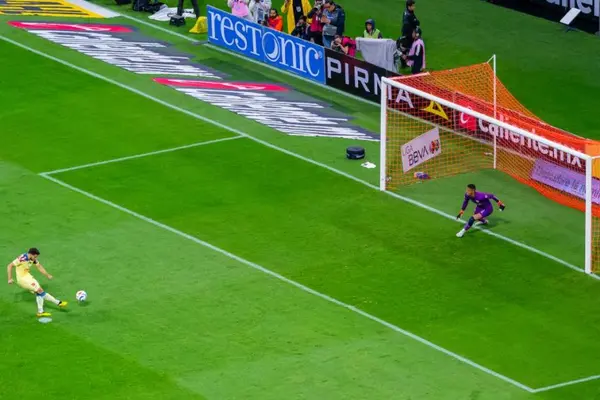 Santiago Taboada consideró que no había penal en la Final de América y Cruz Azul