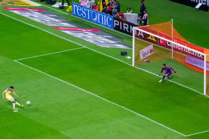 Santiago Taboada consideró que no había penal en la Final de América y Cruz Azul