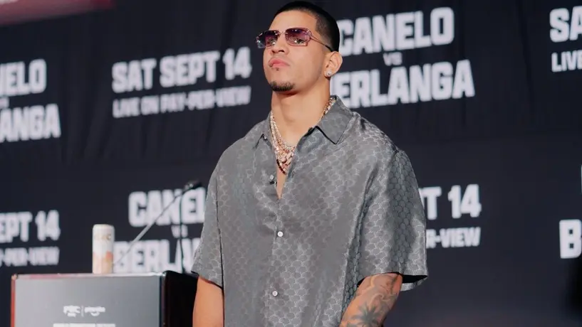 Berlanga lanza dardo a Benavidez: “A los cuatro meses ya estoy peleando con Canelo Álvarez”