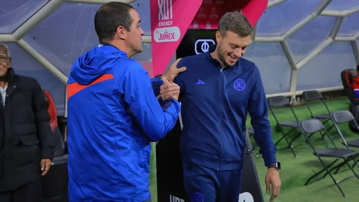 Tarotista en RÉCORD+ ve al Cruz Azul de Anselmi en mejor momento que al América de Jardine
