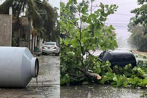 ¡No era broma! Huracán Beryl deja tinacos en la calle… ¡Y no traen nombre!