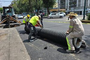 SACMEX repara socavón en alcaldía Benito Juárez