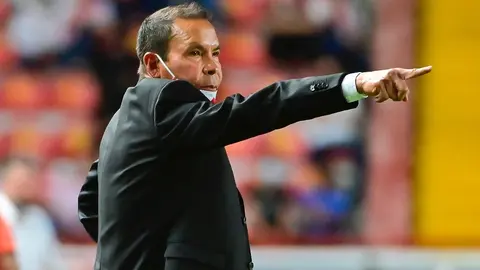 Gerardo Espinoza, primera opción para DT de Puebla; 'Profe' Cruz, el Plan B