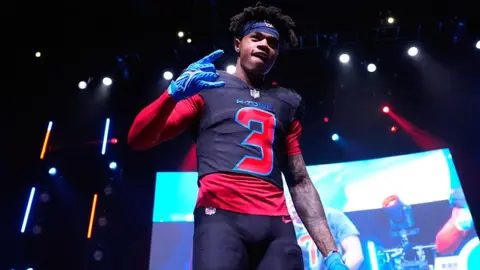 Tank Dell, receptor de los Houston Texans, fue herido en un tiroteo en Florida