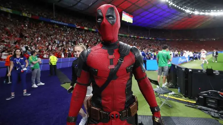 ¡Invitado de lujo! Deadpool estuvo presente en un partido de la Eurocopa 2024
