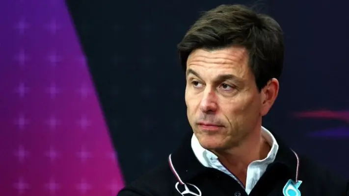 ‘Toto’ Wolff casi arruina la victoria de Russell en el GP de Austria: “La mayor estupidez de mi carrera”