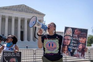 La Corte Suprema de EE.UU. mantiene por unanimidad el acceso a píldora abortiva