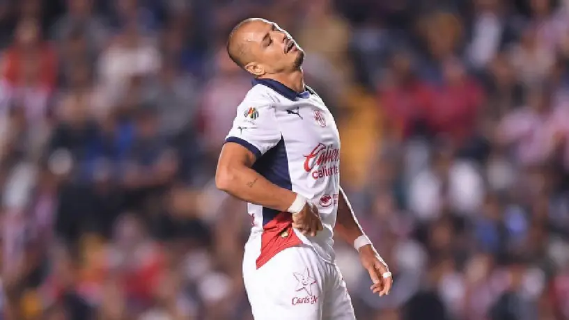 Javier 'Chicharito' Hernández no jugará el Tigres vs Chivas por lesión