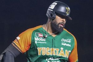 Art Charles conecta cuatro cuadrangulares en un partido e impone un récord en la LMB