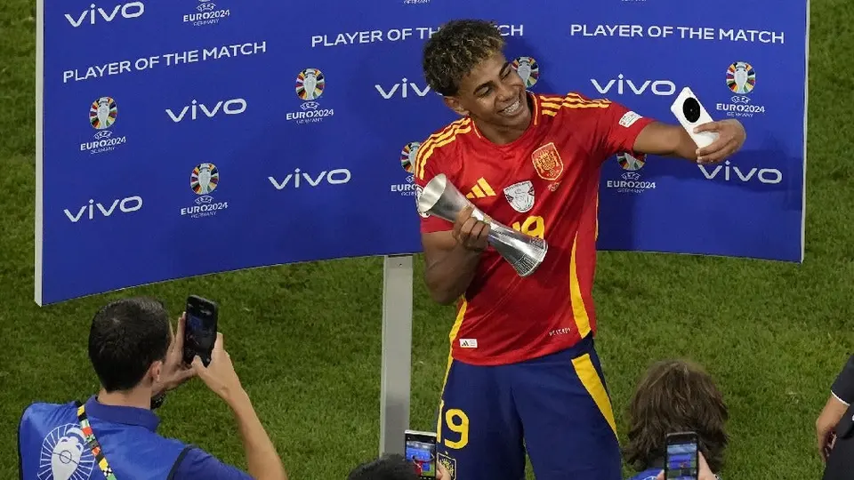 ¡Un nuevo ídolo! Lamine Yamal revela que Mbappé le pidió jersey