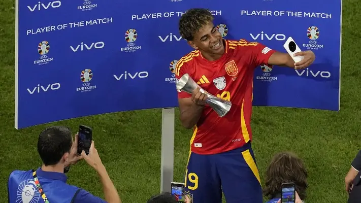 ¡Un nuevo ídolo! Lamine Yamal revela que Mbappé le pidió jersey