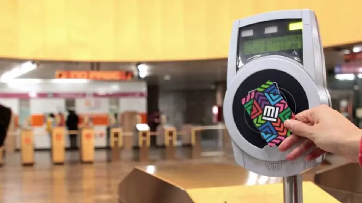 Alertan sobre nueva estafa a usuarios del Metro y Metrobús