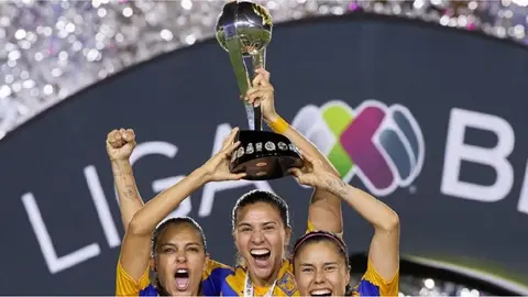 ¡Clásico Regio! Tigres es Campeón de Campeonas tras vencer a Rayadas