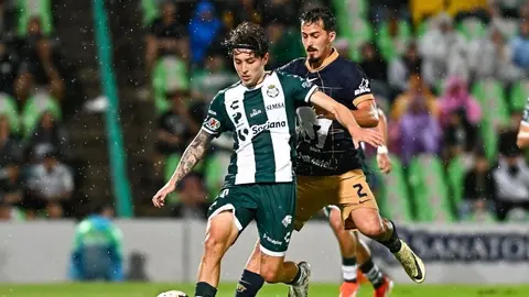 Pumas no aprovecha la superioridad numérica y empata ante Santos en la comarca