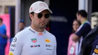 Campeón de la F1 critica a Checo Pérez en Red Bull: “No sirve estar a tres décimas de Verstappen”