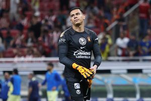 ¿Fue una burla? Malagón lanzó un beso a la afición de Chivas durante Semifinal