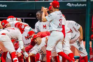 ¡Paliza! Los Rojos del México dominan a los Sultanes de Monterrey en el juego 1 de la Serie del Rey